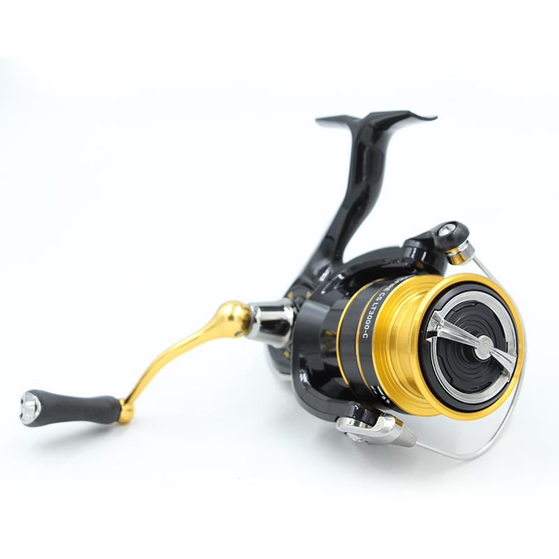 Carrete de pesca giratoria
