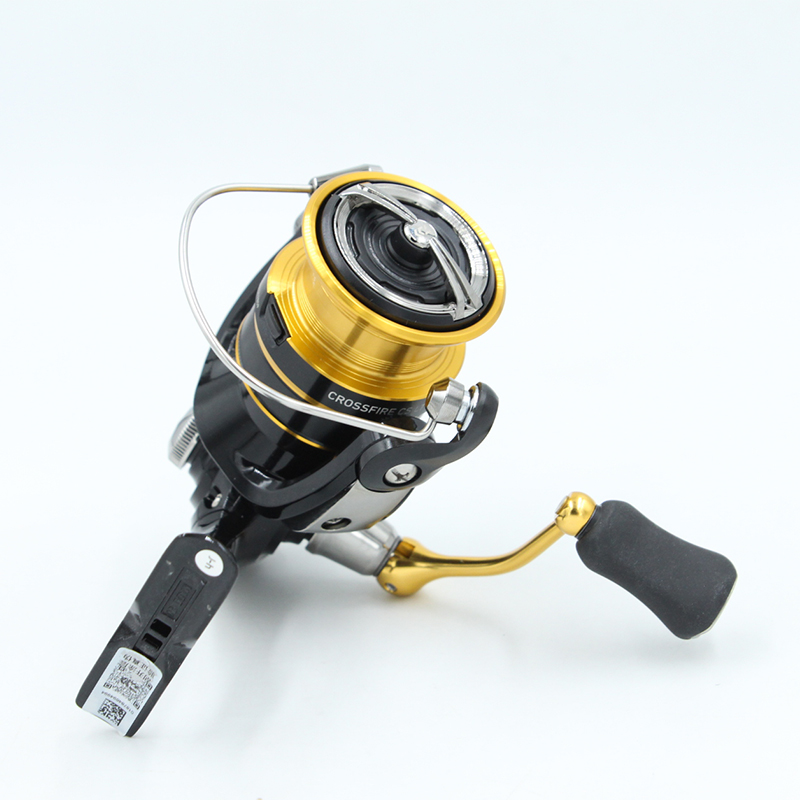 Carrete de pesca giratoria